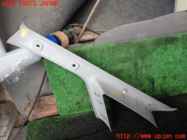 1UPJ-25737655]デリカ スペースギア(PD8W)右フロントピラートリム 中古_m0004.jpg