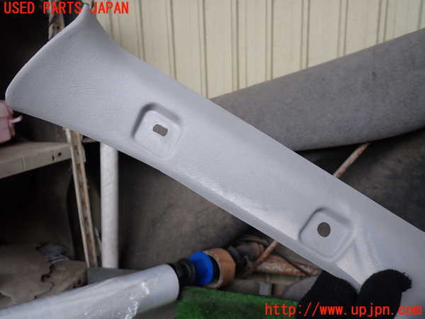 1UPJ-25737660]デリカ スペースギア(PD8W)左フロントピラートリム 中古_m0003.jpg