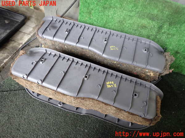 1UPJ-25737740]デリカ スペースギア(PD8W)スカッフプレート 中古_m0002.jpg