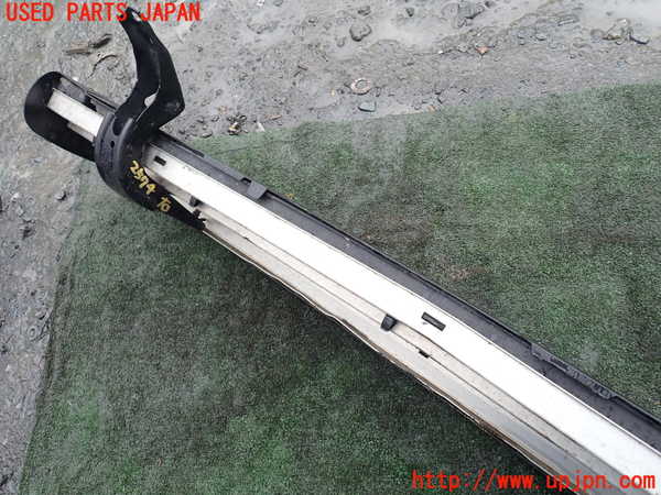 5UPJ-25741390]FJクルーザー(GSJ15W)右サイドステップ 中古_m0003.jpg