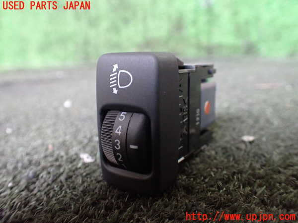 5UPJ-25746308]FJクルーザー(GSJ15W)スイッチ3（ヘッドランプレベリング） 中古_m0001.jpg