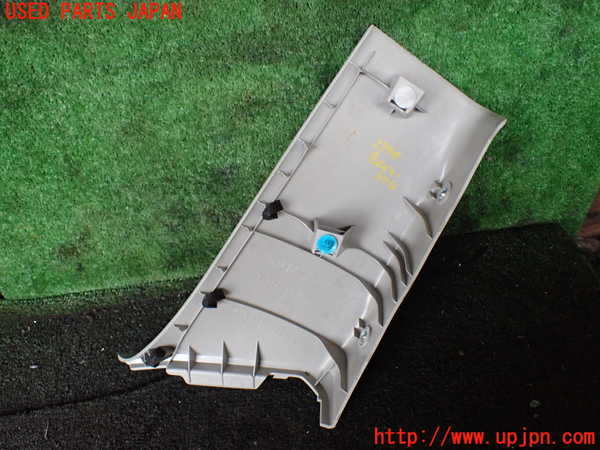 1UPJ-25747660]FJクルーザー(GSJ15W)左フロントピラートリム 中古_m0003.jpg