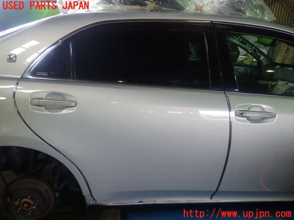 1UPJ-25751290]クラウン マジェスタ(URS206)右後ドア NSG M5S8 中古_m0001.jpg