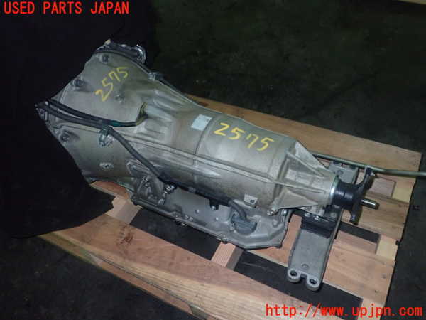 1UPJ-25753010]クラウン マジェスタ(URS206)ミッション AT 1UR-FSE 中古_m0001.jpg