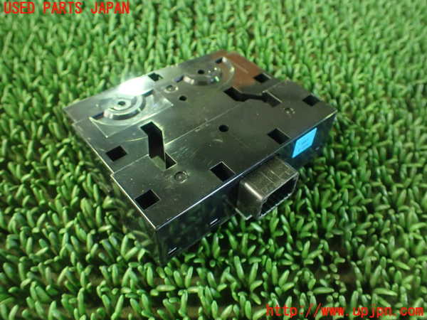 1UPJ-25756309]クラウン マジェスタ(URS206)スイッチ4 (シートヒーター) 中古_m0003.jpg