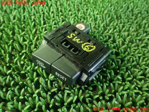 1UPJ-25756311]クラウン マジェスタ(URS206)スイッチ6 (ODOTRIP) 中古_m0002.jpg