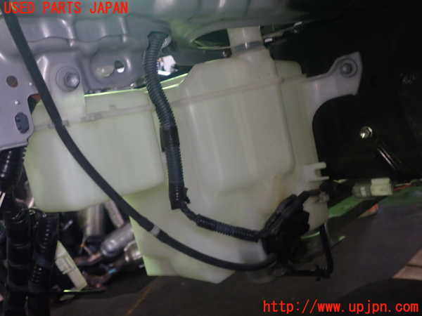 1UPJ-25756791]クラウン マジェスタ(URS206)ウォッシャータンク1 中古_m0003.jpg
