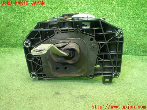 1UPJ-25757555]クラウン マジェスタ(URS206)ATシフトレバー 中古_m0003.jpg