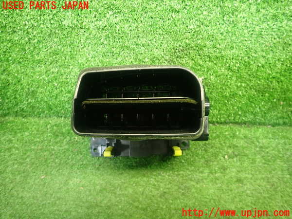 1UPJ-25757526]クラウン マジェスタ(URS206)エアコン吹き出し口1 (右) 中古_m0004.jpg