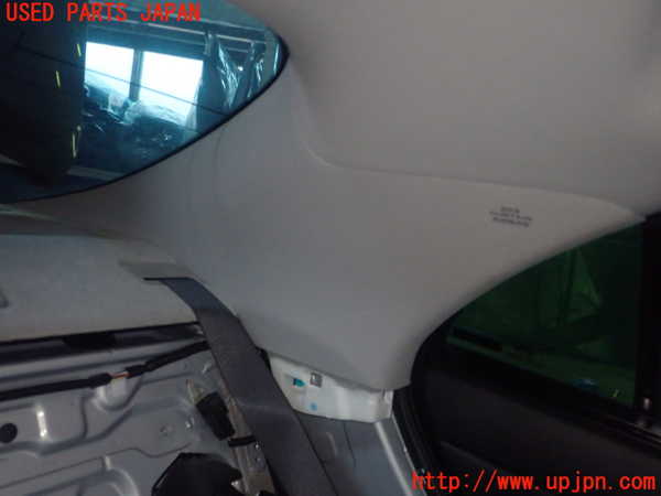 1UPJ-25757680]クラウン マジェスタ(URS206)左リアピラートリム 中古_m0001.jpg