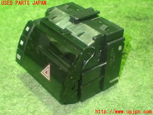 5UPJ-25767850]ハリアー(ZSU60W)時計　ハザード 中古_m0002.jpg