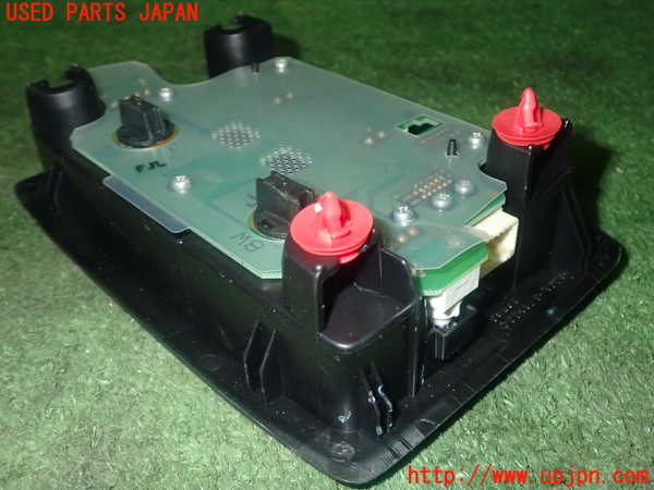 5UPJ-25766411]ハリアー(ZSU60W)ルームランプ1 (１列目) 中古_m0003.jpg