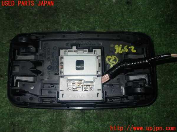 5UPJ-25766412]ハリアー(ZSU60W)ルームランプ2 (２列目) 中古_m0002.jpg