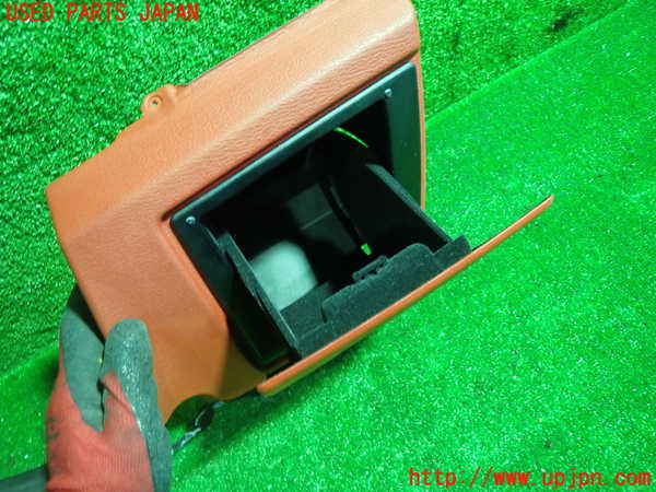 1UPJ-25777841]BMW Z4 (E89) (LM30)小物入れ1 中古_m0002.jpg