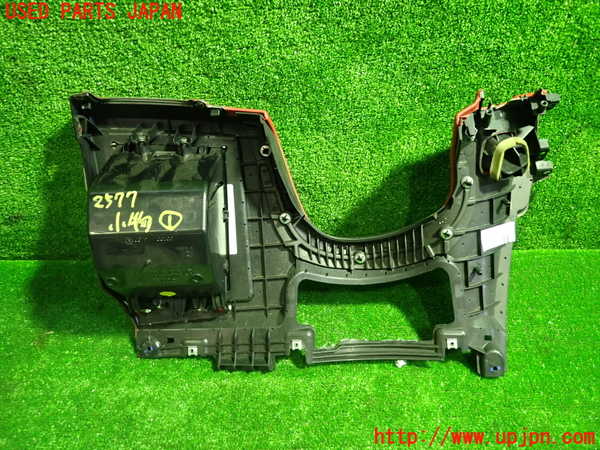 1UPJ-25777841]BMW Z4 (E89) (LM30)小物入れ1 中古_m0003.jpg
