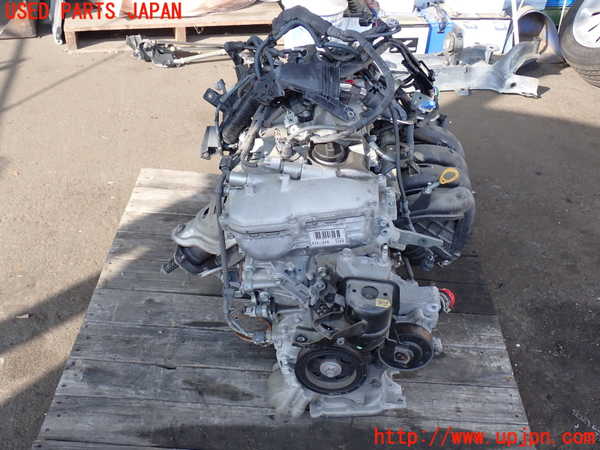 2UPJ-25782010]ハリアー(ZSU60W)エンジン 3ZR-FAE 中古_m0001.jpg