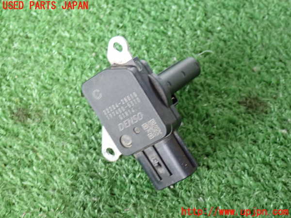 5UPJ-25786320]ハリアー(ZSU60W)エアフロメーター 中古_m0001.jpg