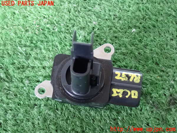 5UPJ-25786320]ハリアー(ZSU60W)エアフロメーター 中古_m0002.jpg