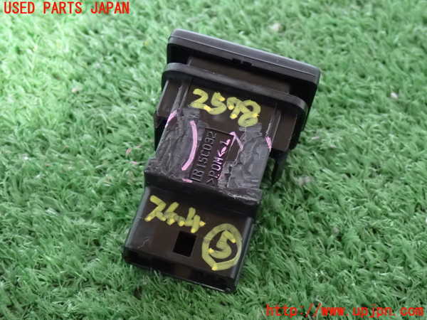 2UPJ-25786310]ハリアー(ZSU60W)スイッチ5 (トラクションコントロールオフ) 中古_m0002.jpg