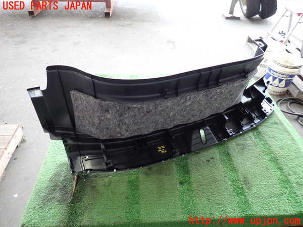 5UPJ-25787740]ハリアー(ZSU60W)スカッフプレート 中古_m0003.jpg