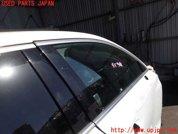 2UPJ-25801230]アウディ・A3 スポーツバック(GYDNNF)右前ドア (43R-00390) 中古_m0002.jpg