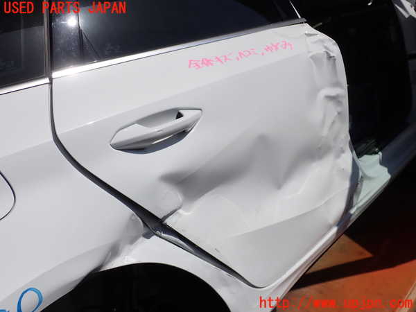 2UPJ-25801290]アウディ・A3 スポーツバック(GYDNNF)右後ドア (43R-000369) 中古_m0002.jpg