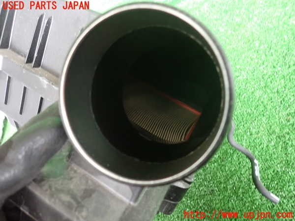 2UPJ-25802560]アウディ・A3 スポーツバック(GYDNNF)エアクリーナーボックス 中古_m0003.jpg