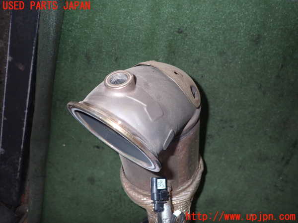 2UPJ-25802661]アウディ・A3 スポーツバック(GYDNNF)触媒1 中古_m0002.jpg