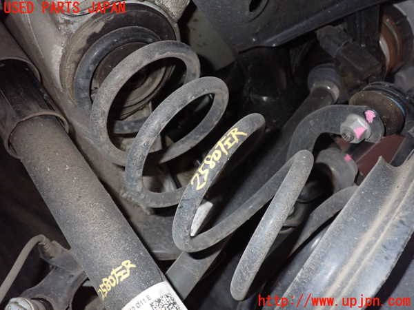 2UPJ-25805105]アウディ・A3 スポーツバック(GYDNNF)左リアスプリング 中古_m0001.jpg