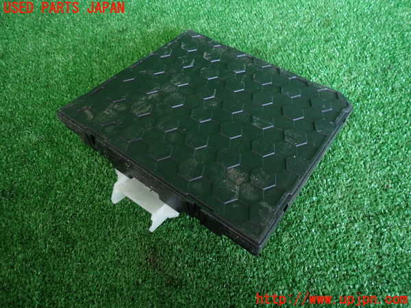 2UPJ-25806146]アウディ・A3 スポーツバック(GYDNNF)コンピューター1 (BCM) 中古_m0002.jpg
