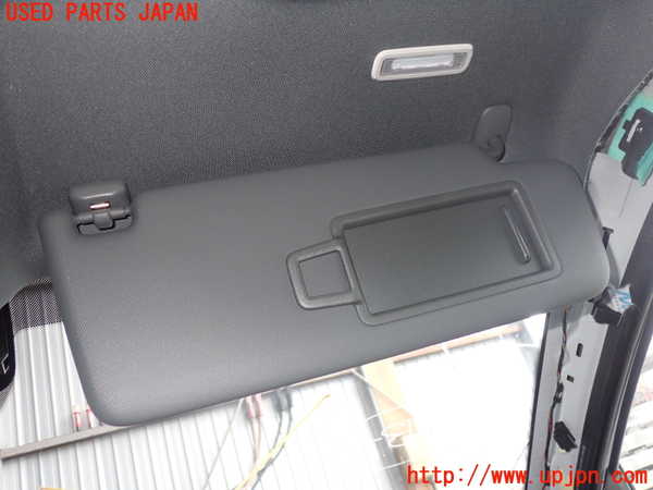 2UPJ-25807625]アウディ・A3 スポーツバック(GYDNNF)室内サンバイザー右側 中古_m0002.jpg