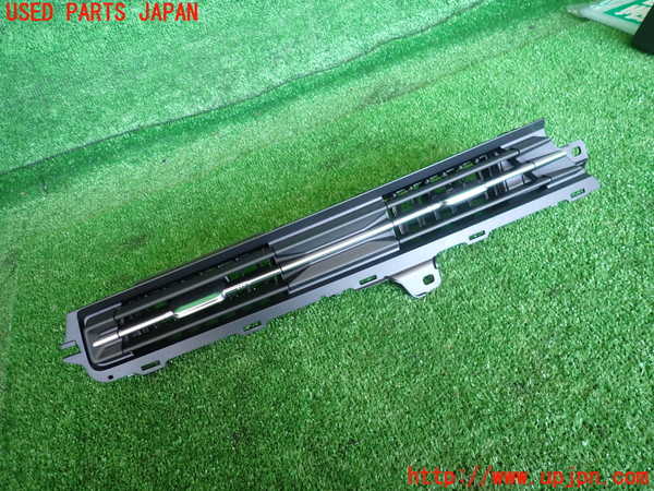 2UPJ-25807526]アウディ・A3 スポーツバック(GYDNNF)エアコン吹き出し口1 (左) 中古_m0001.jpg