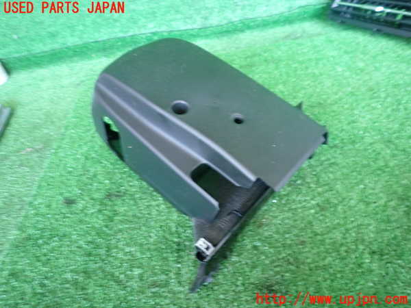 2UPJ-25807905]アウディ・A3 スポーツバック(GYDNNF)コラムカバー 中古_m0002.jpg