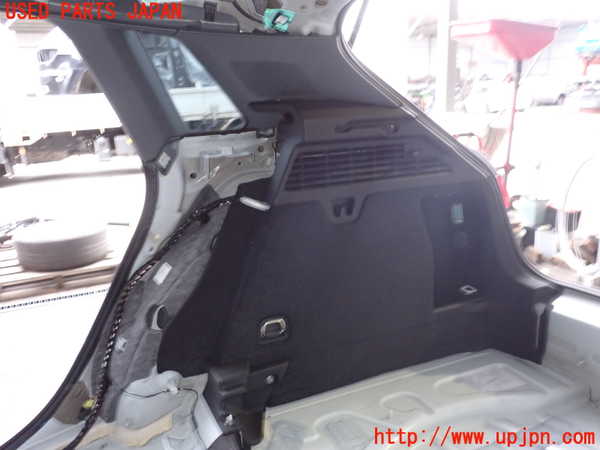 2UPJ-25807675]アウディ・A3 スポーツバック(GYDNNF)右リアピラートリム 中古_m0001.jpg