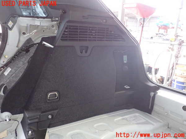 2UPJ-25807675]アウディ・A3 スポーツバック(GYDNNF)右リアピラートリム 中古_m0003.jpg