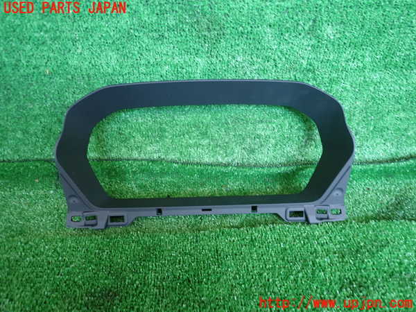 2UPJ-25807510]アウディ・A3 スポーツバック(GYDNNF)メーターフード 中古_m0001.jpg