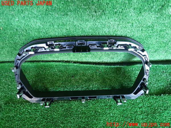 2UPJ-25807510]アウディ・A3 スポーツバック(GYDNNF)メーターフード 中古_m0002.jpg