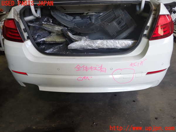 2UPJ-25811610]BMW 523i(FP25)リアバンパー 中古 【F10】_m0001.jpg