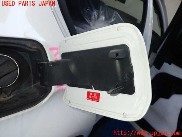 2UPJ-25811690]BMW 523i(FP25)フューエルリッド 中古 【F10】_m0002.jpg