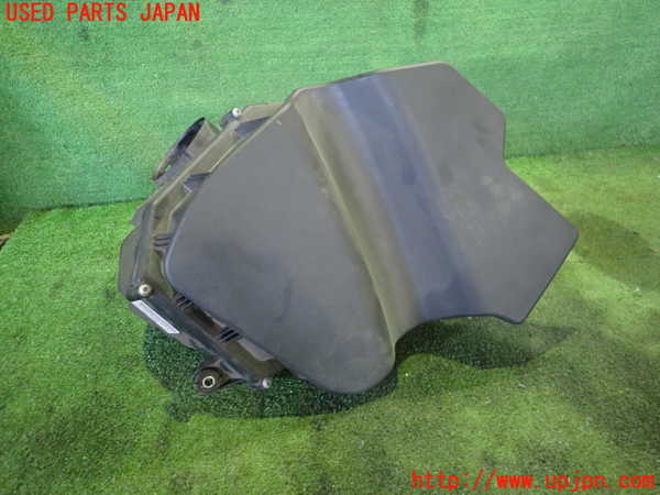 2UPJ-25812560]BMW 523i(FP25)エアクリーナーボックス 中古 【F10】_m0001.jpg
