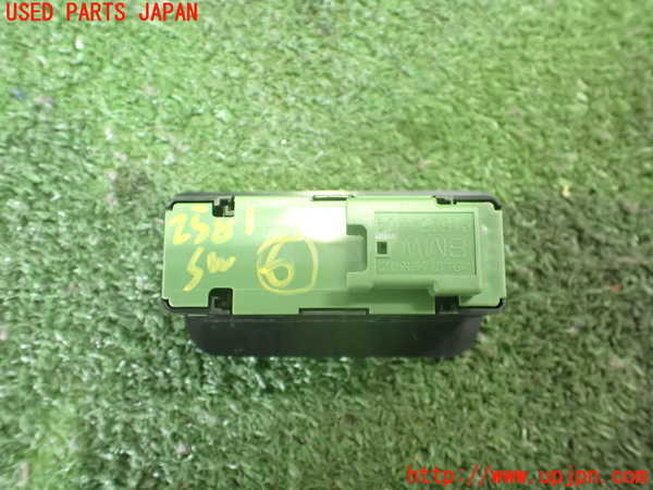 2UPJ-25816311]BMW 523i(FP25)スイッチ6 (トランクロック) 中古 【F10】_m0002.jpg
