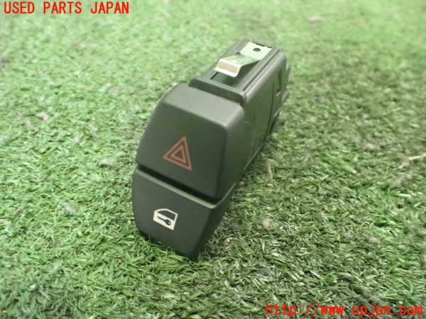 2UPJ-25816290]BMW 523i(FP25)ハザードスイッチ 中古 【F10】_m0001.jpg