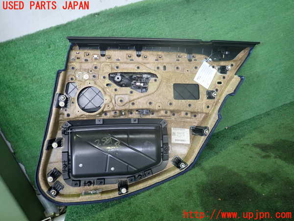2UPJ-25811324]BMW 523i(FP25)左後ドア内張り 中古 【F10】_m0002.jpg