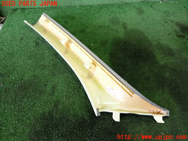 2UPJ-25817655]BMW 523i(FP25)右フロントピラートリム 中古 【F10】_m0002.jpg