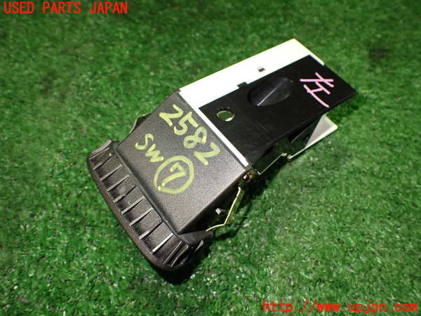 2UPJ-25826312]セルシオ(UCF31)スイッチ7 (エアコン温度調節 助手席) 中古_m0002.jpg