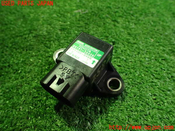 2UPJ-25826383]セルシオ(UCF31)センサー3 (アクセルレーション) 中古_m0001.jpg