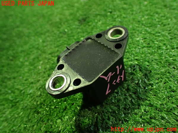 2UPJ-25826383]セルシオ(UCF31)センサー3 (アクセルレーション) 中古_m0002.jpg