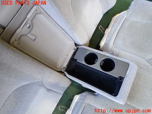 2UPJ-25827385]セルシオ(UCF31)リアシート 中古_m0003.jpg