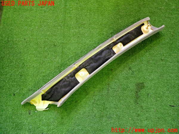 2UPJ-25827660]セルシオ(UCF31)左フロントピラートリム 中古_m0002.jpg