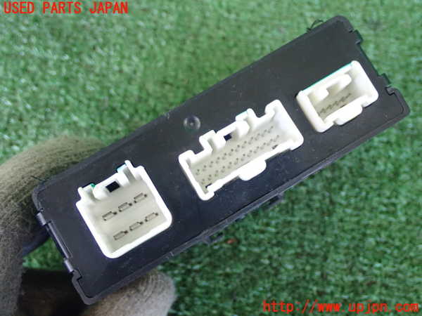 2UPJ-25846149]RX-8(SE3P)コンピューター4 (F152 67 5DZ A) 中古_m0004.jpg